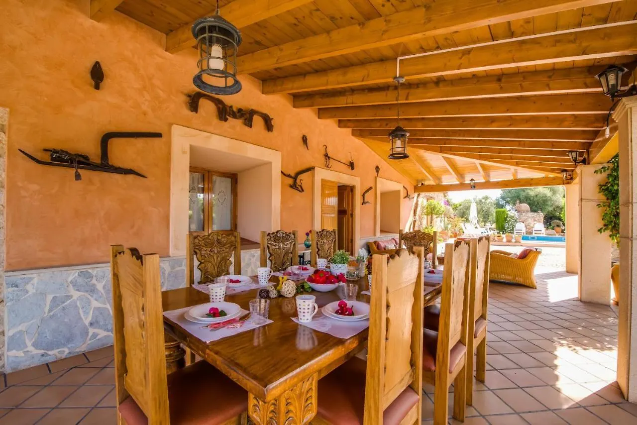 Ideal Property Mallorca - Villa Erika Inca  Country house